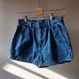 American Eagle Pleated Shorts